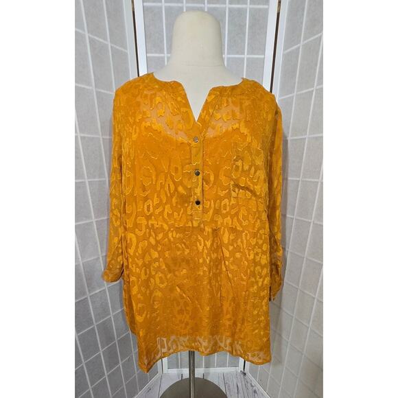 NWT Avenue Mustard Semi Sheer Leopard Jacquard Popover Tunic Plus Size: 26/28 - Picture 3 of 7